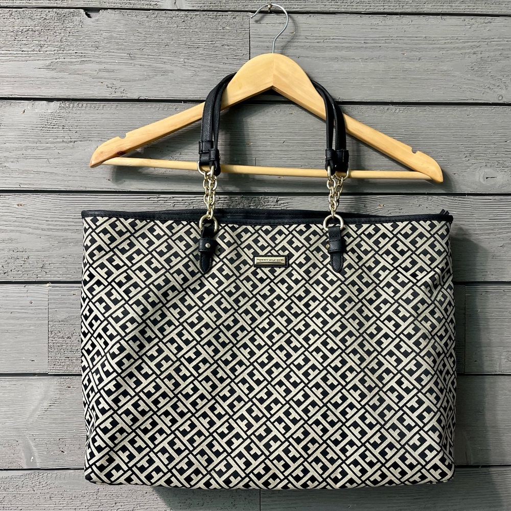 Tommy Hilfiger Logo Catch All Tote Bag Purse - Picture 1 of 10